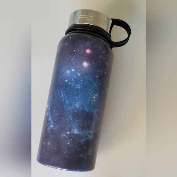 Galaxy Screw Top Water Bottle NWT. MAKES A GREAT GIFT 🎁 - Picture 5 of 10
